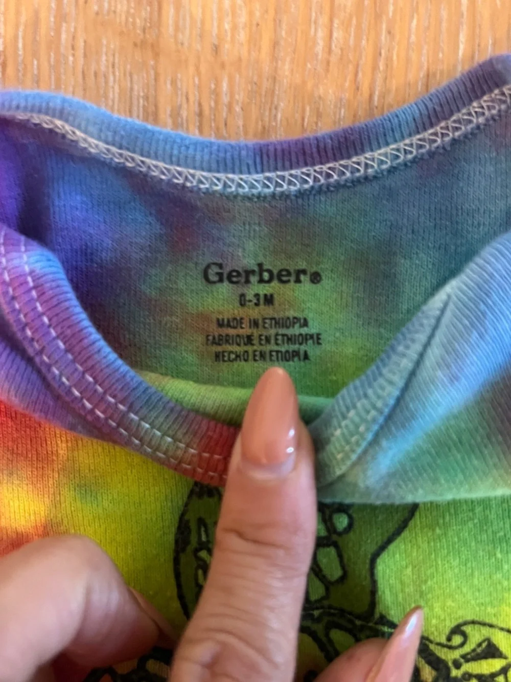 🐢🌈GERBER “HONO BABIES” RAINBOW TIE-DYE ONESIE🌈🐢